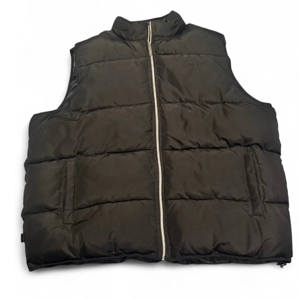 Sean John Black Quilted Vest for Winter